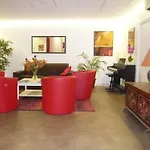 Hotel Parisien 2*