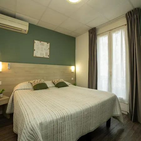 Parisien Hotel 2*