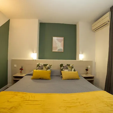 Hotel Parisien 2*