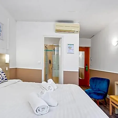 Hotel Parisien