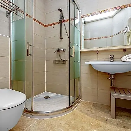 Parisien Hotel 2*