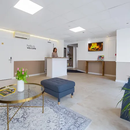 Parisien Hotel Menton