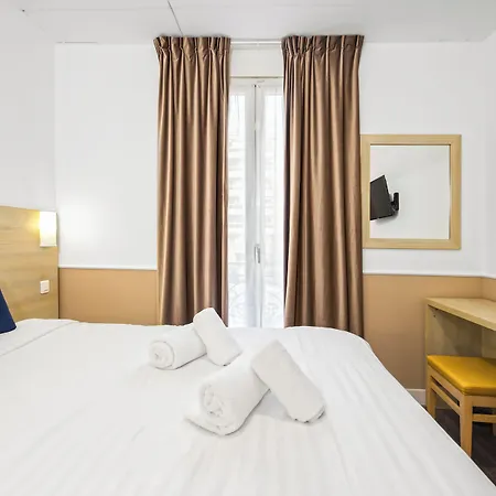 Parisien Hotel 2*