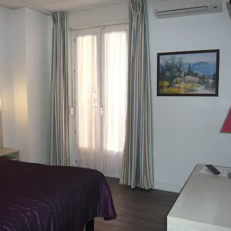 Parisien Hotel Mentone