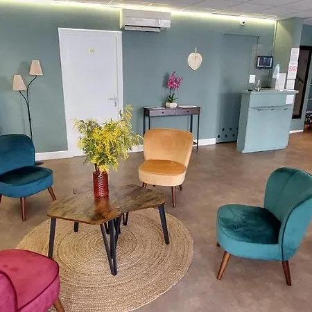 Parisien Hotell 2*